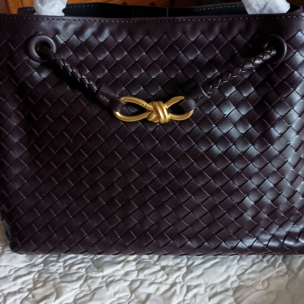 Elegant Woven Leather Tote Bag - Chocolate Brown